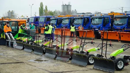 Iaşul nu va fi luat prin surprindere de primele ninsori. Iată cum arată utilajele pentru deszăpezirea judeţului - FOTO/ LIVE VIDEO