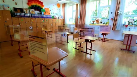 Patronii școlilor și grădinițelor private din Iași au contestat în instanță o decizie a Comitetului pentru Situații de Urgență! Unitățile școlare cer ca elevii să revină în clase! Întreg scandalul, pe fondul pandemiei de coronavirus!