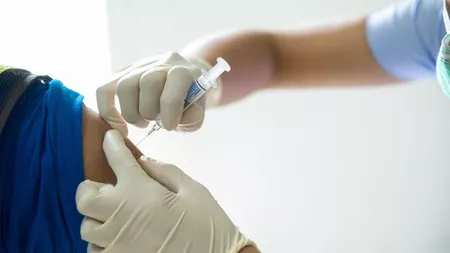 Agenţia americană FDA a făcut precizări despre posibilele reacţii alergice după vaccinarea anti-Covid-19