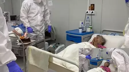 O bătrână în vârstă de 94 de ani cu COVID-19, sărbătorită de medicii ieșeni - FOTO, VIDEO