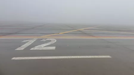 Zborul Otopeni - Iaşi, amânat din cauza ceţii dense la Aeroportul Internaţional Iaşi