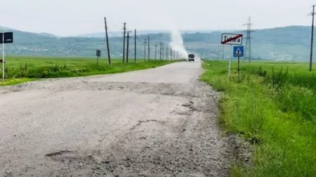 Drumurile distruse din comuna Țuțora vor fi reabilitate cu fonduri de la compania Națională de Investiții! Contractul are o valoare de 400.000 de euro