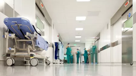 Student voluntar într-un spital COVID-19 a povestit experienţele trăite în timpul îngrijirii bolnavilor