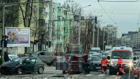 Accident rutier grav în zona Nicolina din Iași! Patru persoane au fost rănite - EXCLUSIV - FOTO, LIVE VIDEO, UPDATE