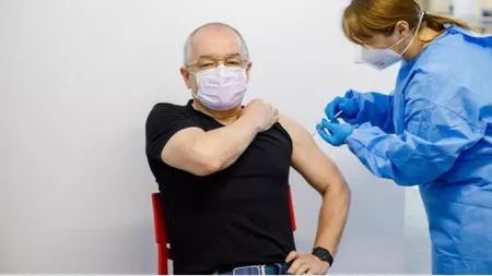 Primarul Clujului, Emil Boc, vaccinat cu serul produs de AstraZeneca: „Chiar cu ăla m-am vaccinat!”