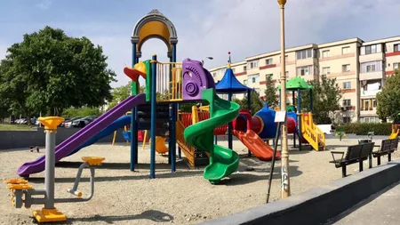 Primăria Iași cumpără dale de cauciuc pentru locurile de joacă pentru copii! Contractul este de 100.000 de euro