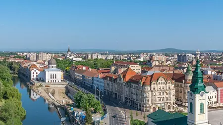 Oradea, în topul destinaţiilor atractive de la noi din țară. În 2020, orașul din Bihor s-a dovedit o tentaţie pentru turişti