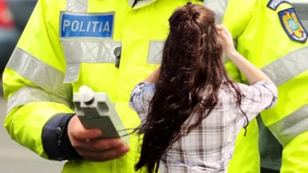 O domnișoară a bușit 5 mașini dintr-o lovitură! Polițiștii ieșeni au avut o surpriză când au testat-o! Tânăra consumase alcool înainte de a urca la volan!