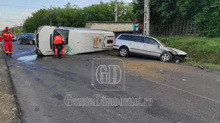 Accident teribil cu un microbuz care transporta copii: Doi morți și șapte răniți - FOTO, VIDEO