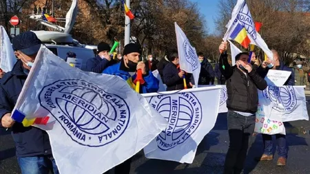 Proteste la sediul Ministerului Transporturilor! Angajaţii CFR cer modernizări ale infrastrucurii feroviare