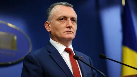 Ministrul Educaţiei şi Cercetării, prof. univ. dr. Sorin Mihai Cîmpeanu, nu vine la deschiderea anului universitar de la Iaşi