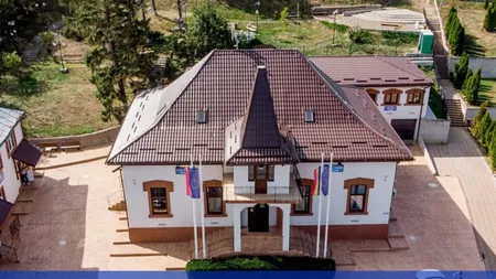 Primăria comunei Deleni modernizează iluminatul public din localitate! Contractul are o valoare de 140.000 de euro