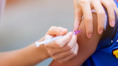 Avertismentul OMS privind întârzierea vaccinării copiilor: „Avem potenţialul să se producă o catastrofă absolută”
