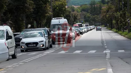 Una dintre cele mai aglomerate străzi din Iași va fi refăcută integral. După coșmarul rutier din aceste zile la rețeaua de termoficare de pe șoseaua Bucium, urmează lucrările la refacerea drumului. Iată ce-i așteaptă pe conducătorii auto