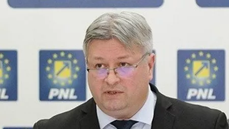 Un nou director la Aeroportul Internaţional din Iași! Romeo Vatră, consilier judeţean PNL, este noul șef al aerogării - EXCLUSIV