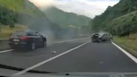 Accident rutier grav în Valea Oltului. Iată momentul impactului frontal - VIDEO