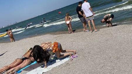 Două vedete din România au făcut plajă pe 