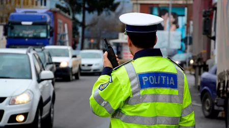 Un șofer de TIR din Republica Moldova a fost prins cu PET-ul de bere la volan, la Iași. Le-a spus polițiștilor că bea de frică, pentru că în România sunt multe curbe (EXCLUSIV)
