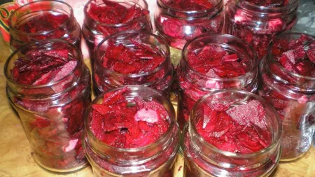 Sfeclă roșie la borcan pentru iarnă, rețetă din bucătăria românească