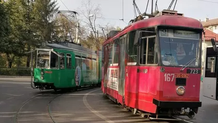 Decizie incredibilă pentru eliberarea traficului rutier! Tramvaiele din Iași vor circula flancate de polițiști. Conducerea Primăriei dă vina pe șoferi