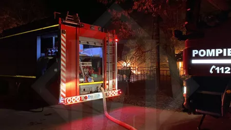 Pompierii ISU Iaşi atrag atenția cetăţenilor, după ce două incendii au devastat localitatea Dobrovăţ. Ce măsuri se pot lua pentru prevenirea tragediilor