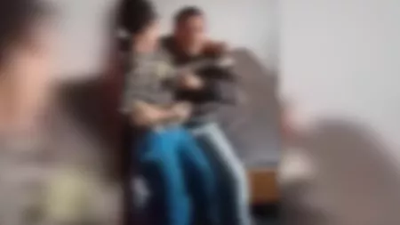 Bărbatul din Iași care și-a lovit fiul cu dizabilități, reținut pentru 24 de ore - VIDEO
