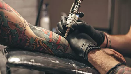 Tatuaje pe mână. Modele și idei pentru anul 2022