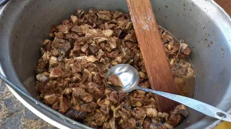 Cum se prepară tocanul de oaie, mâncarea de bază a ciobanilor: Rețetă gustoasă, de te lingi pe degete