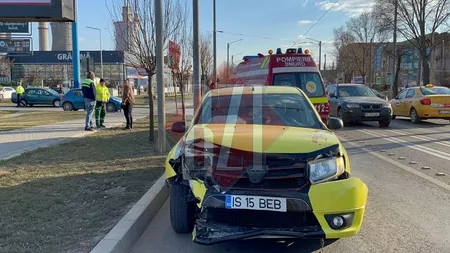 Accident rutier în Tudor Vladimirescu. O persoană a fost rănită după ce un șofer nu a acordat prioritate - EXCLUSIV, FOTO, UPDATE