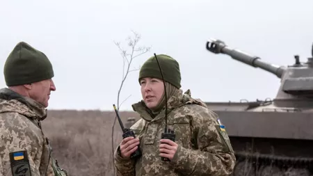 Ucrainencele luptă alături de bărbații lor! Olena, una dintre primele femei înrolate în armată: ,,E ţara mea. Vreau să o apăr”