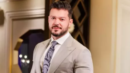 Victor Slav, despre debutul său în televiziune. Prezentatorul susține că a avut un început fulgerător