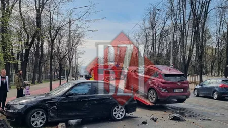 Accident rutier în Copou. Un BMW a fost proiectat pe trotuar - EXCLUSIV, GALERIE FOTO, VIDEO, UPDATE