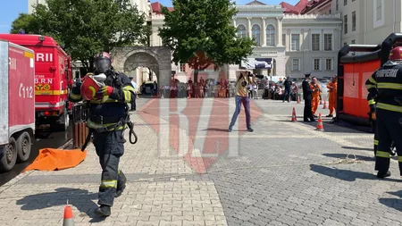 Simularea unui accident cu 10 victime, pe esplanada UMF Iași - GALERIE FOTO / VIDEO