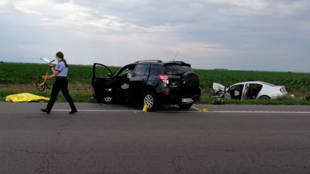 Un bărbat şi un copil de un an au murit pe loc, iar alţi patru oameni au fost răniţi, după un accident pe DN 2 în Buzău