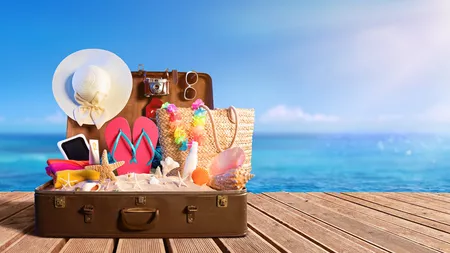 Obiectele care nu trebuie sa îți lipsească niciodată din bagaj, atunci când pleci în vacanță! Este obligatoriu să le ai la tine