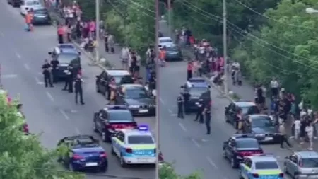 Șoferiță din Baia Mare, la un pas să fie linșată după ce a lovit cu mașina un copil - FOTO, VIDEO