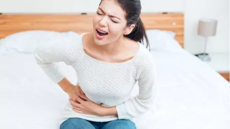 Ce înseamnă când durerea de stomac iradiază în spate? Semne care anunță afecțiuni grave