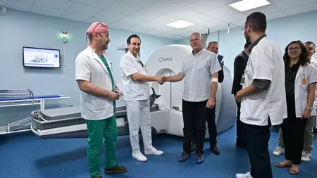 Medicii neurochirurgi din Iași au realizat prima intervenție pe creier fără bisturiu. A fost salvat primul pacient prin procedurile Gamma Knife - FOTO, VIDEO
