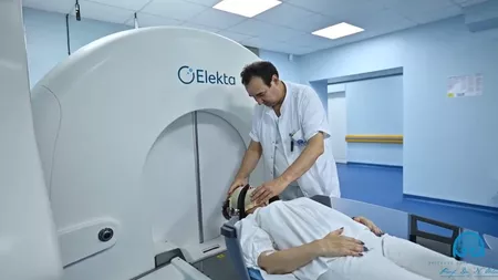 O pacientă cu o tumoră de 14 cm a fost salvată cu ajutorul tehnologiei Gamma Knife de neurochirurgii ieșeni - FOTO, VIDEO