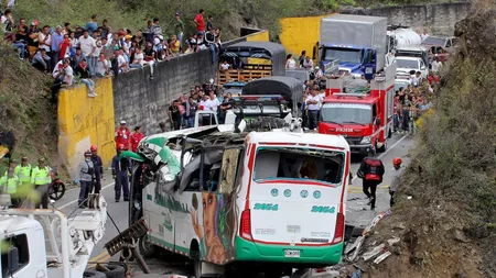 Accident groaznic în Columbia! Cel puțin 20 de oameni au murit și alți 14 sunt grav răniți