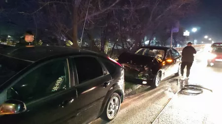 Accident rutier în municipiul Pașcani. În coliziune au fost implicate 3 autoturisme - EXCLUSIV, FOTO