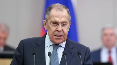 Mesajul transmis lumii de Serghei Lavrov, în pantaloni scurți, de la summitul G20 din Bali