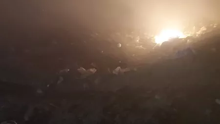 Incendiu la groapa de gunoi din comuna Țuțora. Pompierii intervin la fața locului - FOTO/VIDEO, UPDATE