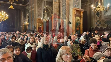 Slujba de Florii la Mitropolia Moldovei și Bucovinei. Ieșenii ortodocși vor primi ramuri de salcie - LIVE VIDEO, FOTO