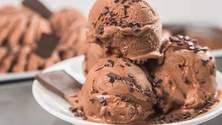 Cum se face înghețata de casă. Rețeta cu care vei pregăti un desert gustos și răcoritor