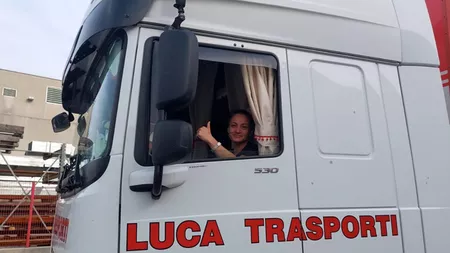 A lucrat mulți ani ca vânzătoare în Italia dar a fost concediată. S-a orientat rapid și acum e șoferiță pe TIR