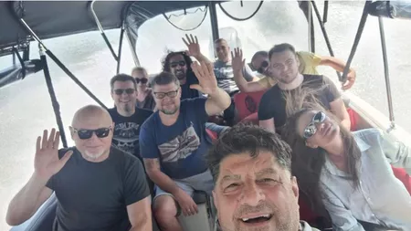 Tavi Colen a întors un avion la sol după decolare! Ce a putut să-i facă unei stewardese!