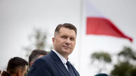 Fostul ministru al Educației din Polonia susținea că valul de sinucideri din rândurile copiilor sunt generate de ideologia LGBTQ+!