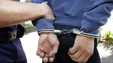 Trei bărbați din Iași au fost arestați preventiv pentru furt calificat - FOTO