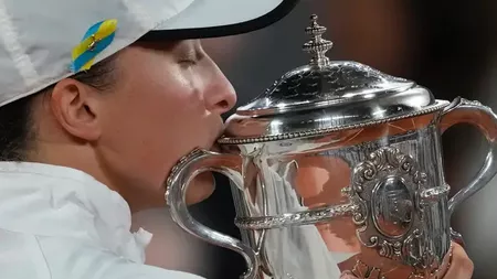 Iga Swiatek, numărul unu mondial, a câștigat, sâmbătă, pentru a treia oară consecutiv turneul de la Roland-Garros